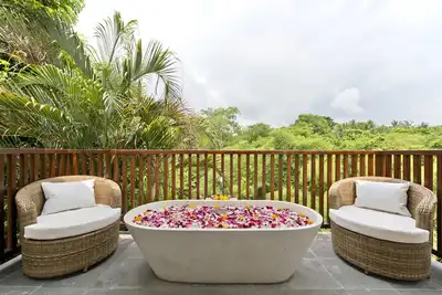 Image de Villa romantique avec vue sur la jungle et la rivière