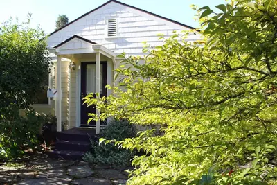 Image de A deux pas de Downtown Situé dans une rue calme. Lumière, propre et ouvert.