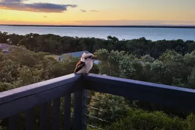 Image de Hilltop Haven Loch Sport - Vue à 180 degrés sur le lac Victoria