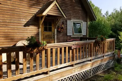 Image de Chalet Bartlett: manger, dîner, boire, faire de la randonnée, faire du shopping, faire du ski et vous détendre!