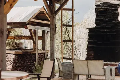 Image de 3 Chambre, 2 salles de bain, Wifi, Tv, laver et sécheuse, cuisine équipée, draps et blanchisserie