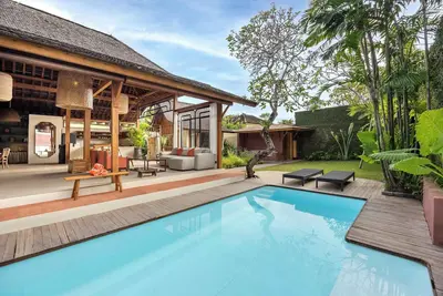 Image de Famille Fave Maison En Bois 2br 5min Seminyak