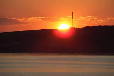 Image de Nouveau Cottage Beachfront Post + beam, couchers de soleil incroyables et Just Off Cabot Trail