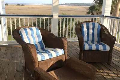 Image de 5 Br avec des vues fantastiques sur Harbour Island, Sc. , Voiturette de golf, Wi-Fi, magnifique!