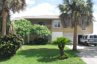 Image de 4 Br Englewood Home W / Pool & Boat Dock - avec cuisines à l'étage