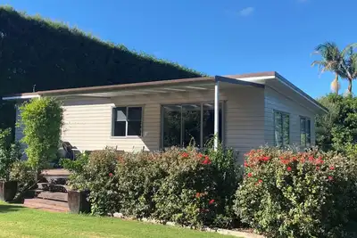 Image de AvoStay Cottage - cadre de verger paisible à Maungatapere