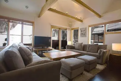 Image de Charmant Penthouse Riverfront