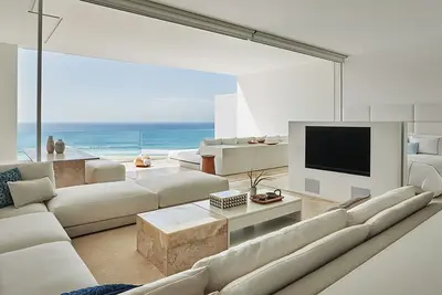 Image de Viceroy Ocean View Apartment avec services hôteliers