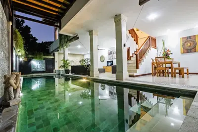 Image de 2 Br Villa Mienna, 2 minutes à pied des restaurants