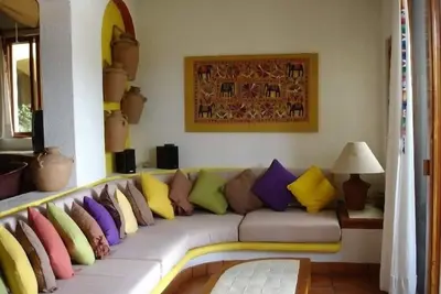 Image de Zihuatanejo, condo de luxe à La Ropa, vue spectaculaire sur la baie et plage privée