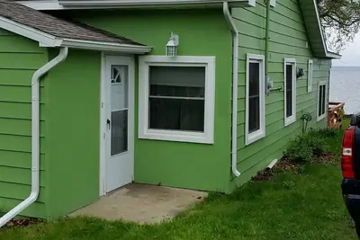 Image de Lakefront Cottage, familial et convivial, proche de tout mais loin de tout