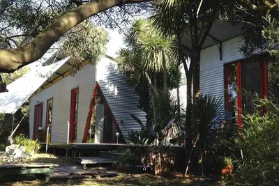 Image de Zinc House - Détente unique au bord du lac