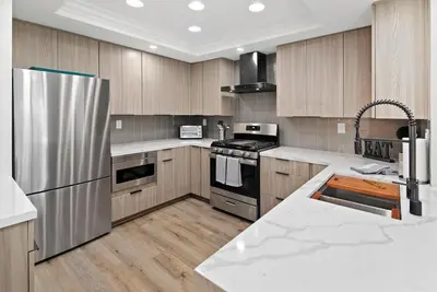 Image de Magnifique condo au bord de l'eau avec cale de bateau