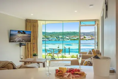 Image de Cetacea Luxury Apartments - Appartement 3 chambres avec vue sur le lac