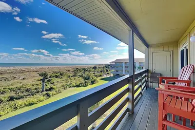 Image de Vues sur l'eau - Piscines - Courts de tennis