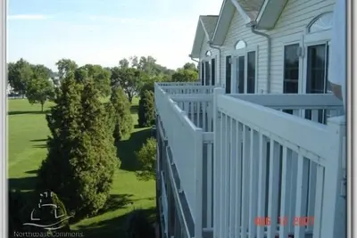 Image de Maison de ville de luxe avec une vue!