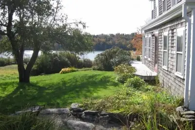 Image de Charme Antique Cap, Vue sur l'eau, Castine historique, Penobscot Bay.
