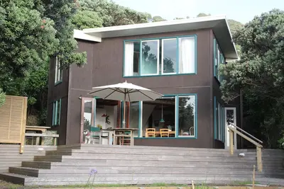 Image de Confortable maison familiale sur la plage de North Piha