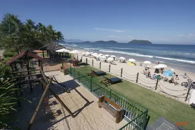 Image de Juquehy Ocean Front Condo: meilleur emplacement sur la plage.