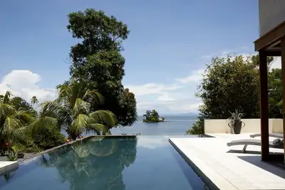 Image de Une île privée exclusive où l'élégance occidentale rencontre la magie nicaraguayenne.
