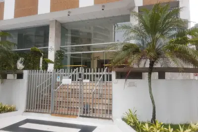 Image de 2 couchages Plage de Pitangueiras-Gjá-20mts, vue partielle sur la mer, télévision par câble wifi