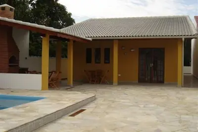 Image de Maison de 3 chambres avec piscine - 1 suite