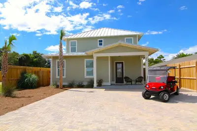 Image de New 2015! Luxury-Lg Private Salt Water Pool-6 Seater Golf Cart-4min Marche toBeach