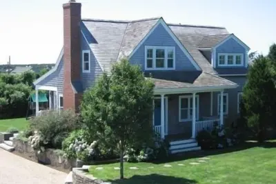 Image de Promenez-vous en ville ou roulez jusqu'aux plages depuis une maison luxueuse sur une piste cyclable