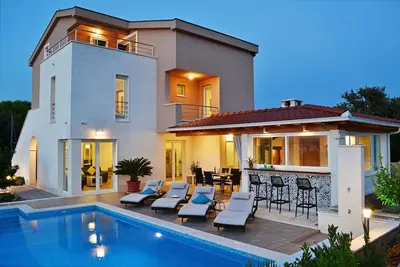 Image de Villa Nadalina - nouvelle maison de vacances avec piscine