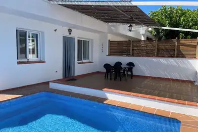 Image de Casa Rogi, avec piscine, idéale pour famille, sur la rue principale et près de la plage