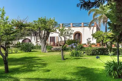 Image de Accueil Archirafi, un jardin Ă quelques pas de la mer