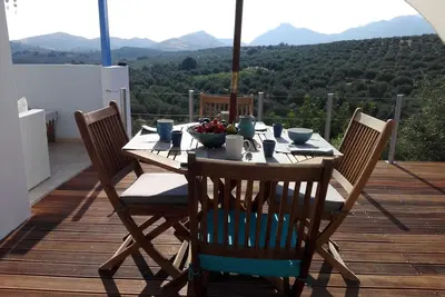 Image de Villa Vue Exceptionnelle Avec Piscine Privee Pour 6 Personnes - Ideal Familles