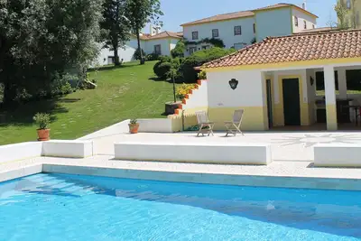 Image de Belle maison familiale avec grande piscine 12x6 mt, wifi gratuit