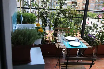 Image de Appartement de deux pièces confortable au dernier étage, au centre, proche de tout