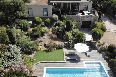 Image de Villa d'architecte Tre Alivi avec piscine et vue exceptionnelle sur la mer
