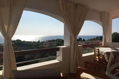 Image de Appartement au premier étage avec véranda avec vue sur la mer Porto Columbu