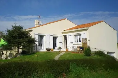 Image de Maison Vendéenne de Caractère (proximité immédiate du Golf, du port, de la plage)