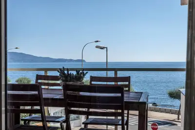 Image de PREMIÈRE Ligne De Mer