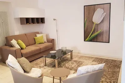 Image de Vérone: Appartement moderne près du centre historique avec garage