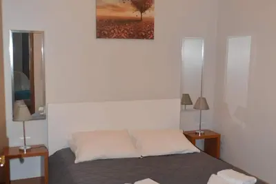 Sweet home, est une petite propriété, confortable, à 5 minutes du centre-ville