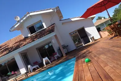 Image de Villa 14/15 pers, piscine privée, à 200m de la plage et du Golf de Moliets & Maâ