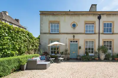 Image de Cosy 2/3 Chambres Mews Maison (1) Dans Cirencester Central Dans les Cotswolds, en Angleterre