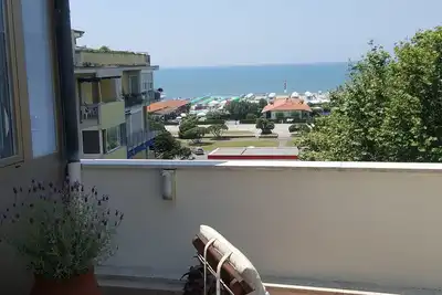 Image de Fabuleux Penthouse avec grande et confortable terrasse de 100 m² avec vue sur la mer et les montagnes