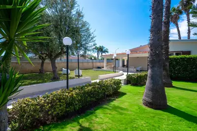 Image de Villa Carmela Arenella: dans un cadre calme et confortable à 800 mètres de la mer