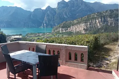 Image de Jardin Belvédère 6 avec grand balcon et grand jardin superbe vue sur Gardalke