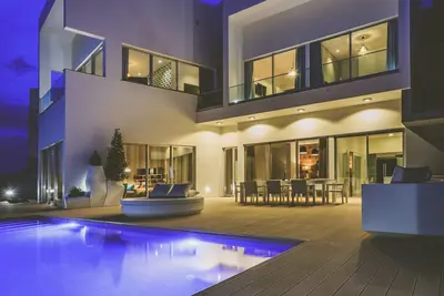 Image de Villa Camacho Xiii - Maison de style Beverly Hill