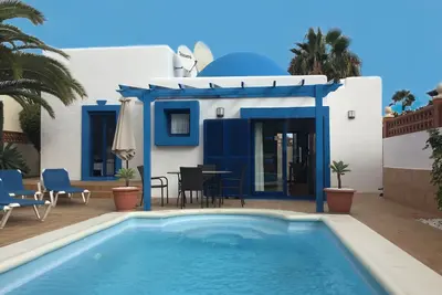 Image de Corralejo - Villa individuelle privée avec piscine, barbecue et pergola, Wifi gratuit