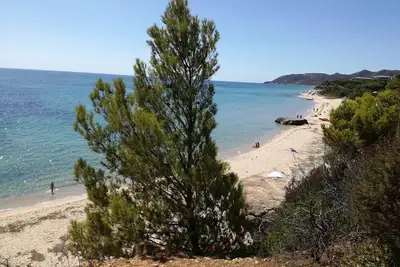 Image de Calaverde - S. Margherita-Pula: 200mt de la plage - maison avec jardin