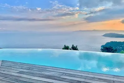 Image de Villa De Charme Au Rayol Vue Paradisiaque Sur Les 3 Iles, Calme Absolu. . . . .