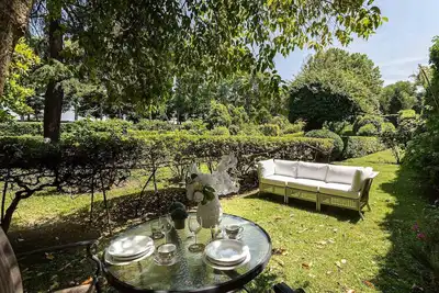Image de Casa Beatrice, un appartement avec jardin privé à l’intérieur des murs de Lucques